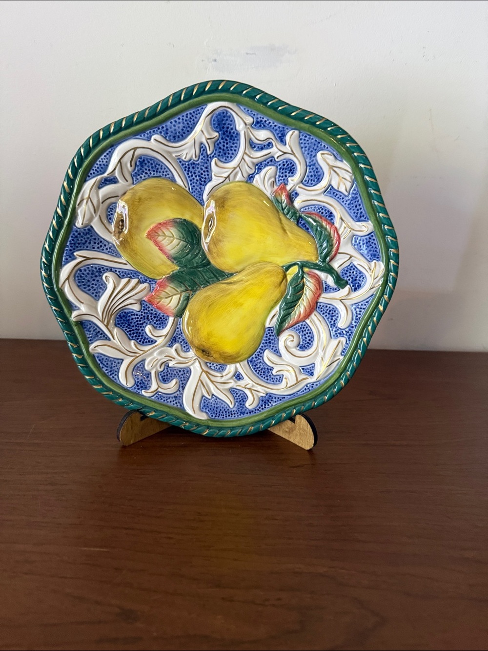 Beautiful Fitz & Floyd Florentine Fruit Pears Canape Plate 9"